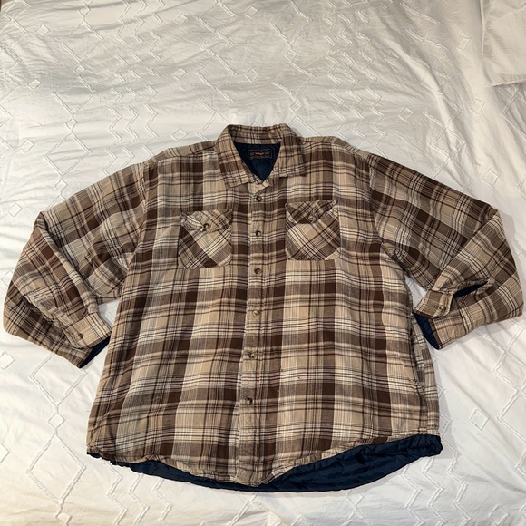 Wrangler | Quilted Lined Flannel Plaid Shirt Jacket Shacket Distressed Button Up - Picture 4 of 15